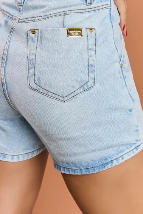 Bermuda em Jeans Claro